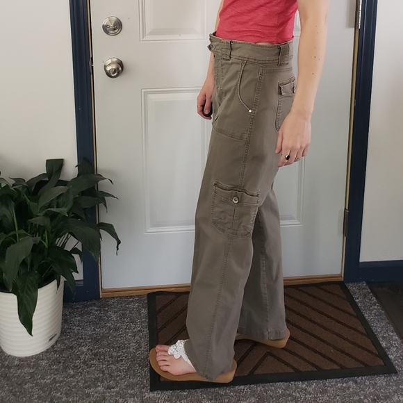 Gloria Vanderbilt Cargo Pants 